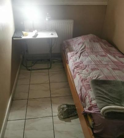 Room Near Paris Сен-Дени Экстерьер фото